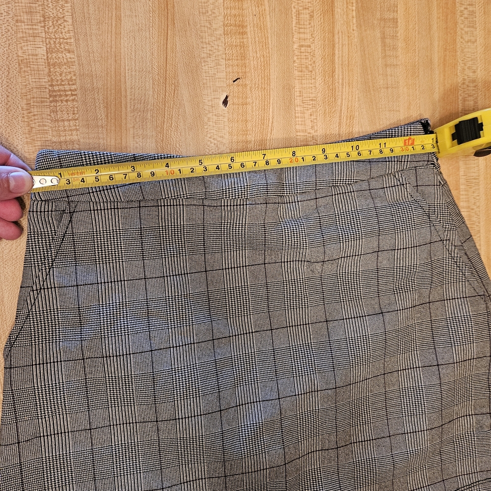 Shinestar Gray Plaid Mini Skirt - Picture 3 of 9